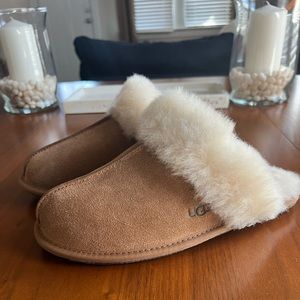 UGG Scuffette II Slippers in Chestnut color- BRAND NEW